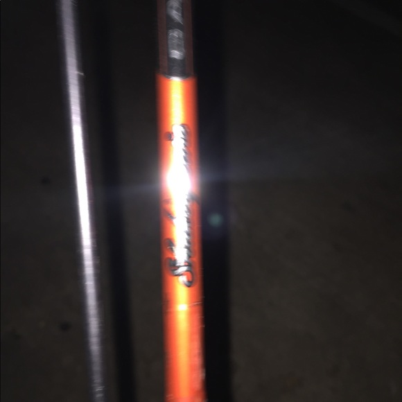 Abu Garcia Revo x bait casting reel w/rod combo - Picture 5 of 5